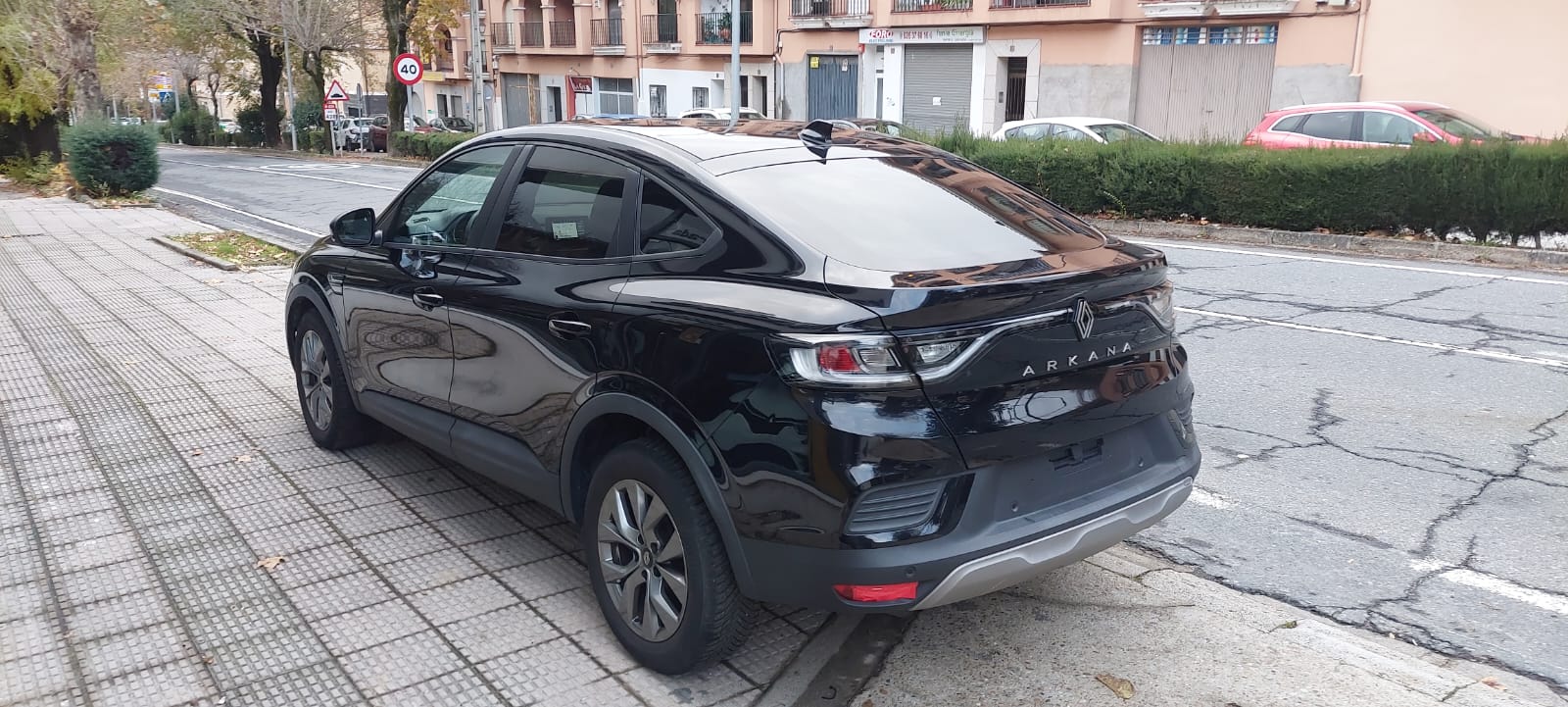 Renault Arkana 140CV MYH miniatura 3